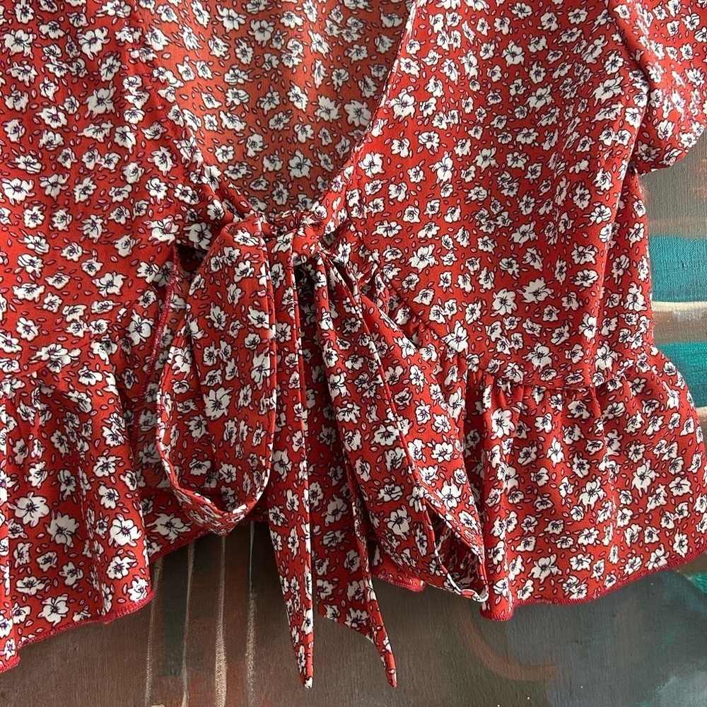 SHEIN Red Floral Tie Front Peplum Blouse Women’s Boho Cottagecore Crop Top - Picture 6 of 15